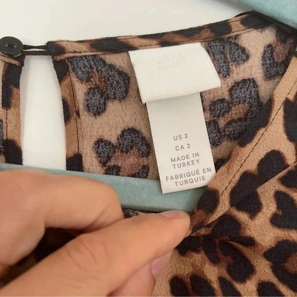 H&M Leopard Maxi Print Dress - Picture 3 of 4